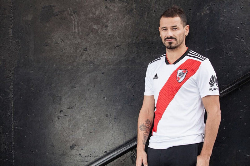 Camisola River Plate I 18/19 - Branco e Vermelho