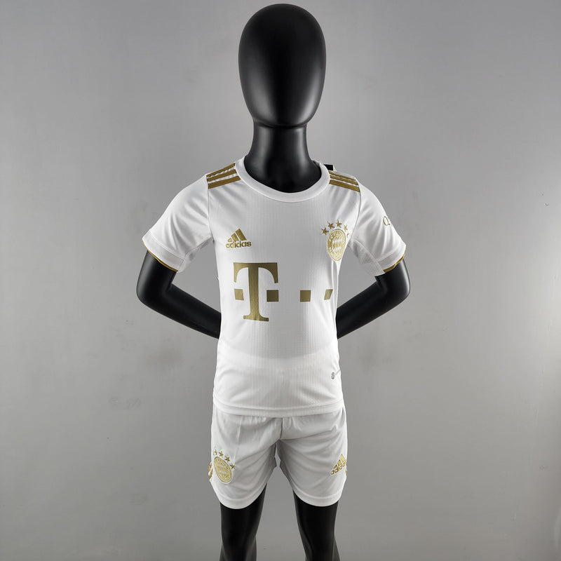 Kit Infantil Bayern de Munique II 22/23 - Branco