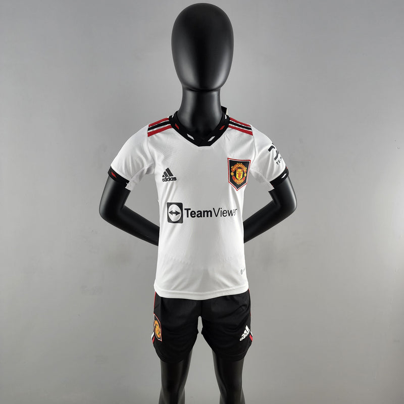 Kit Infantil Manchester United II 22/23 - Branco