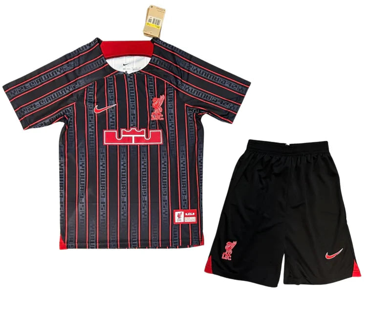 Kit Infantil Liverpool x Lebron James 23/24